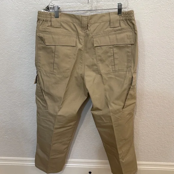 NWT. CQR Tactical Men's Cargo Pants, Size 36W x 30L - Picture 11 of 12